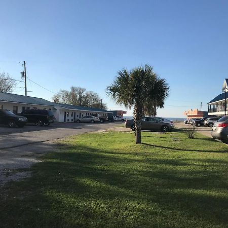 Bayfront Inn Biloxi Exterior photo