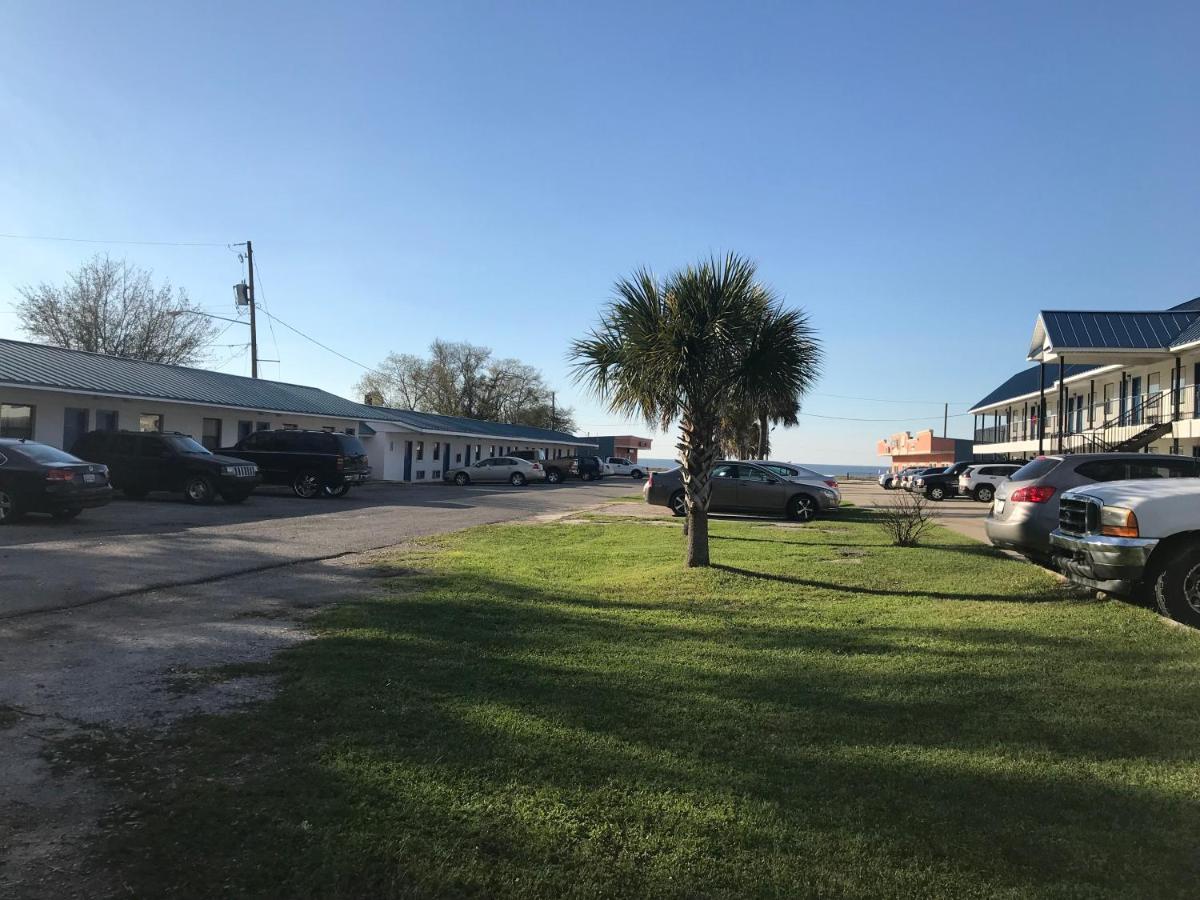 Bayfront Inn Biloxi Exterior photo